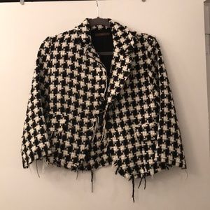 Chic Houndstooth Blazer